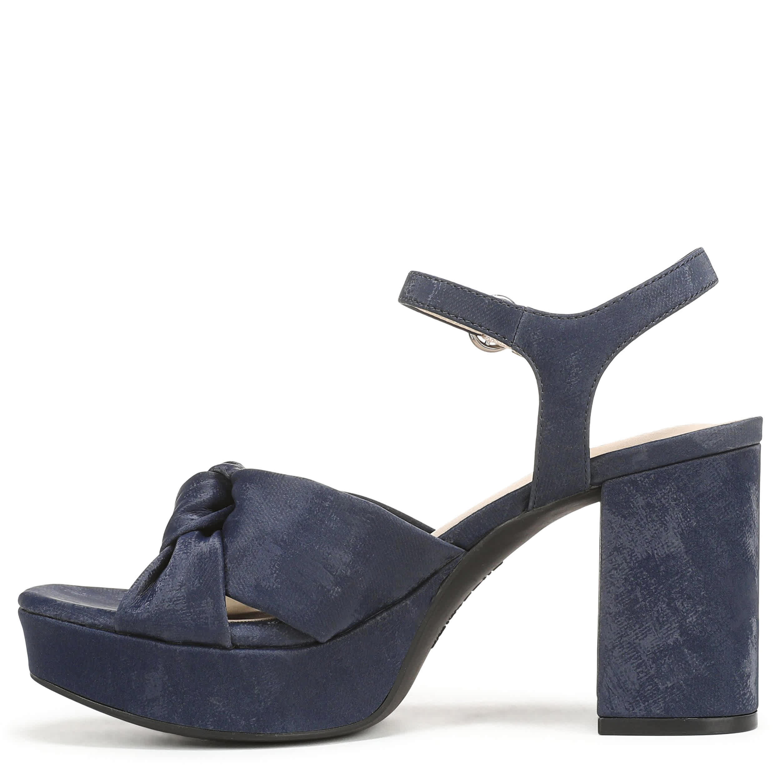 LIFESTRIDE-WOMENS AUGUST SANDAL-NAVY & 