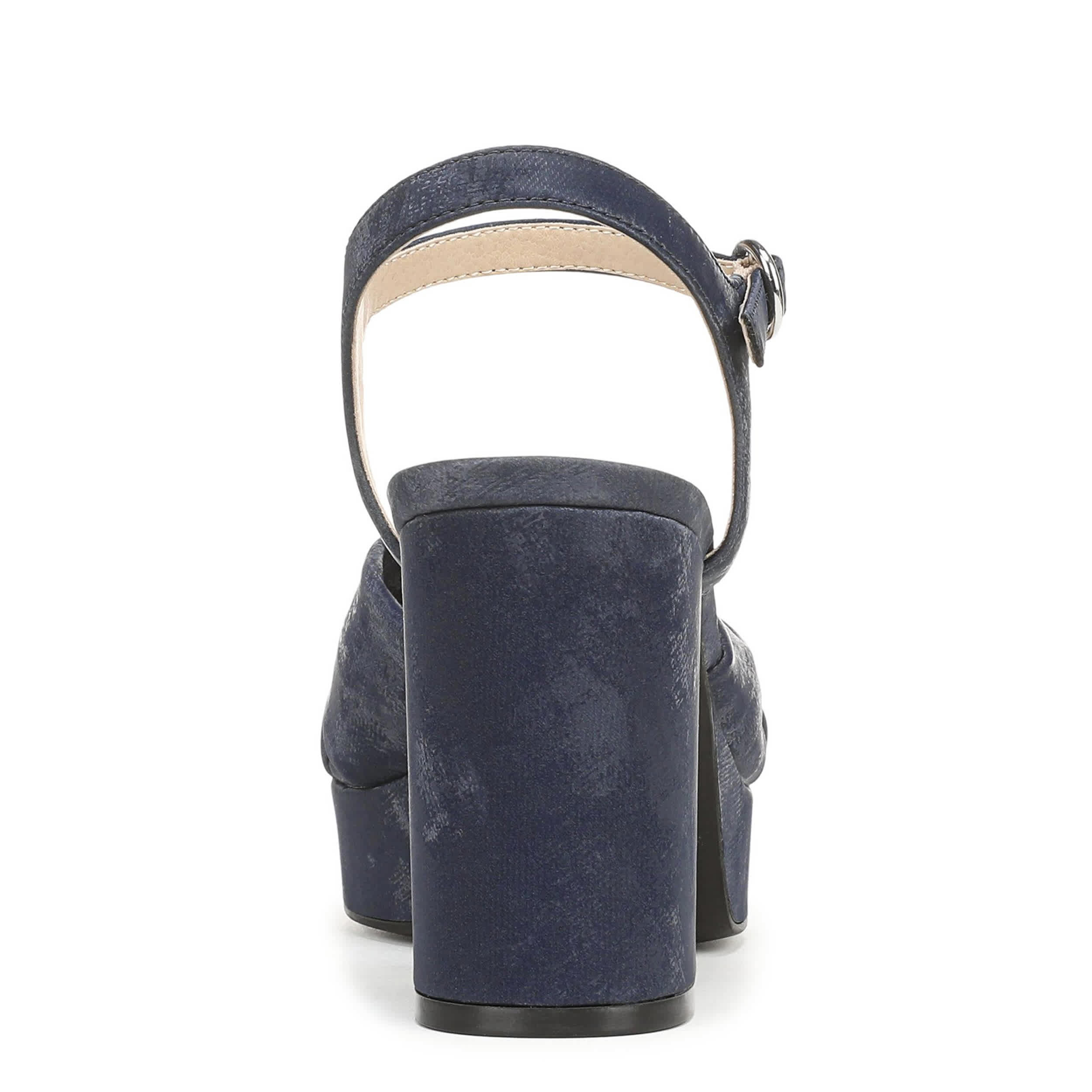 LIFESTRIDE-WOMENS AUGUST SANDAL-NAVY & 