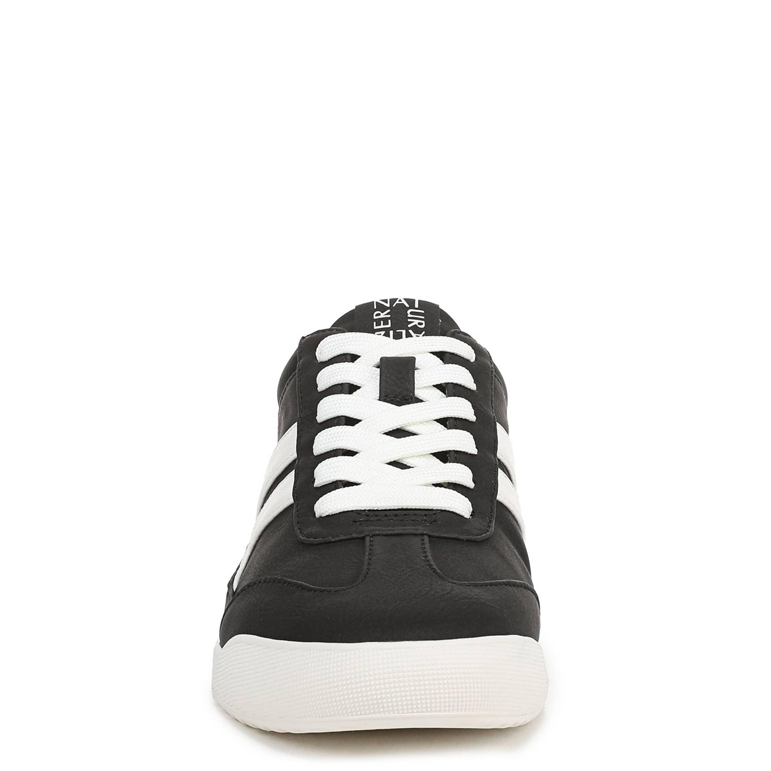 NATURALIZER-WOMENS GARNET SNEAKER-BLACK & WHITE