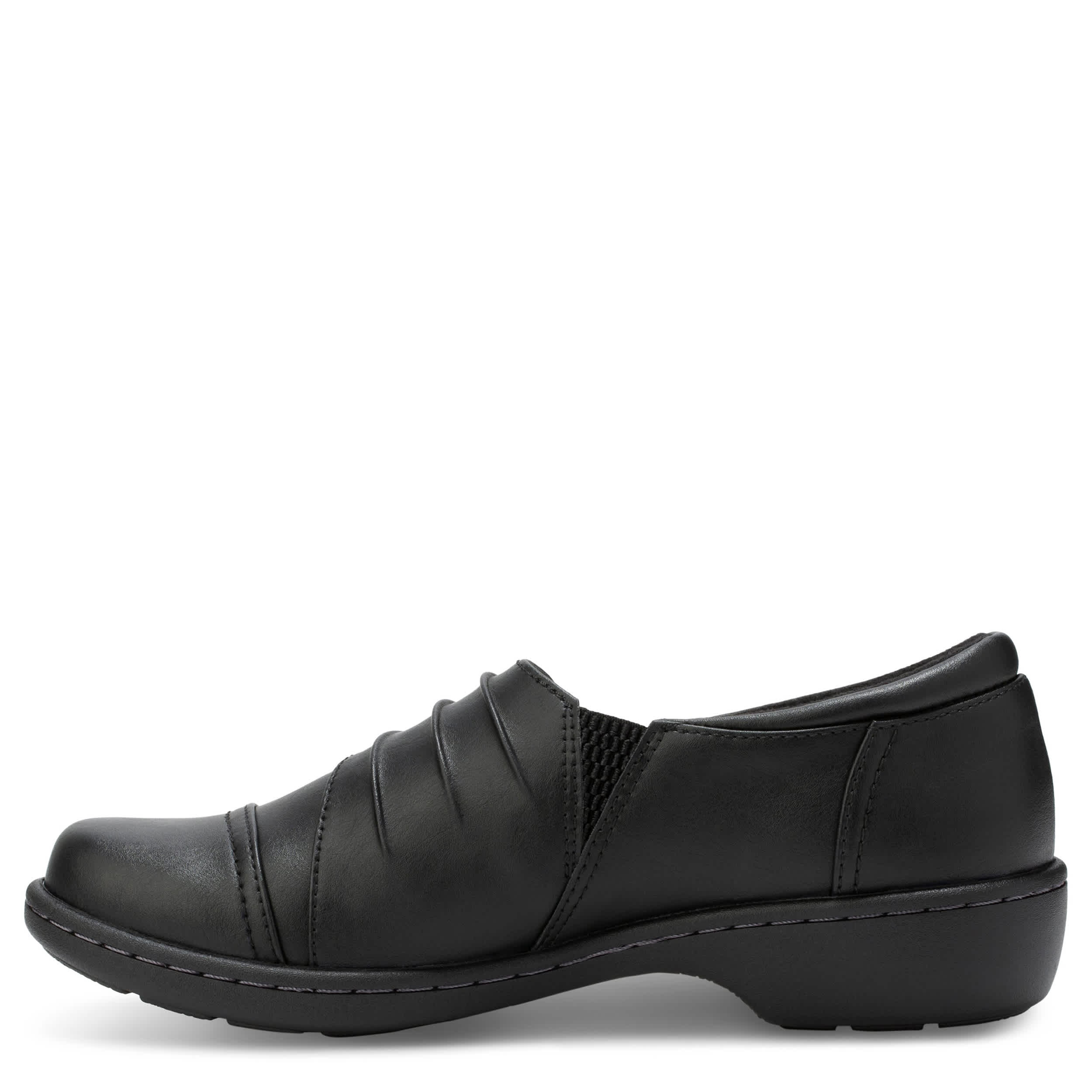 EASTLAND-WOMENS SYLVAN LOAFER-BLACK & 