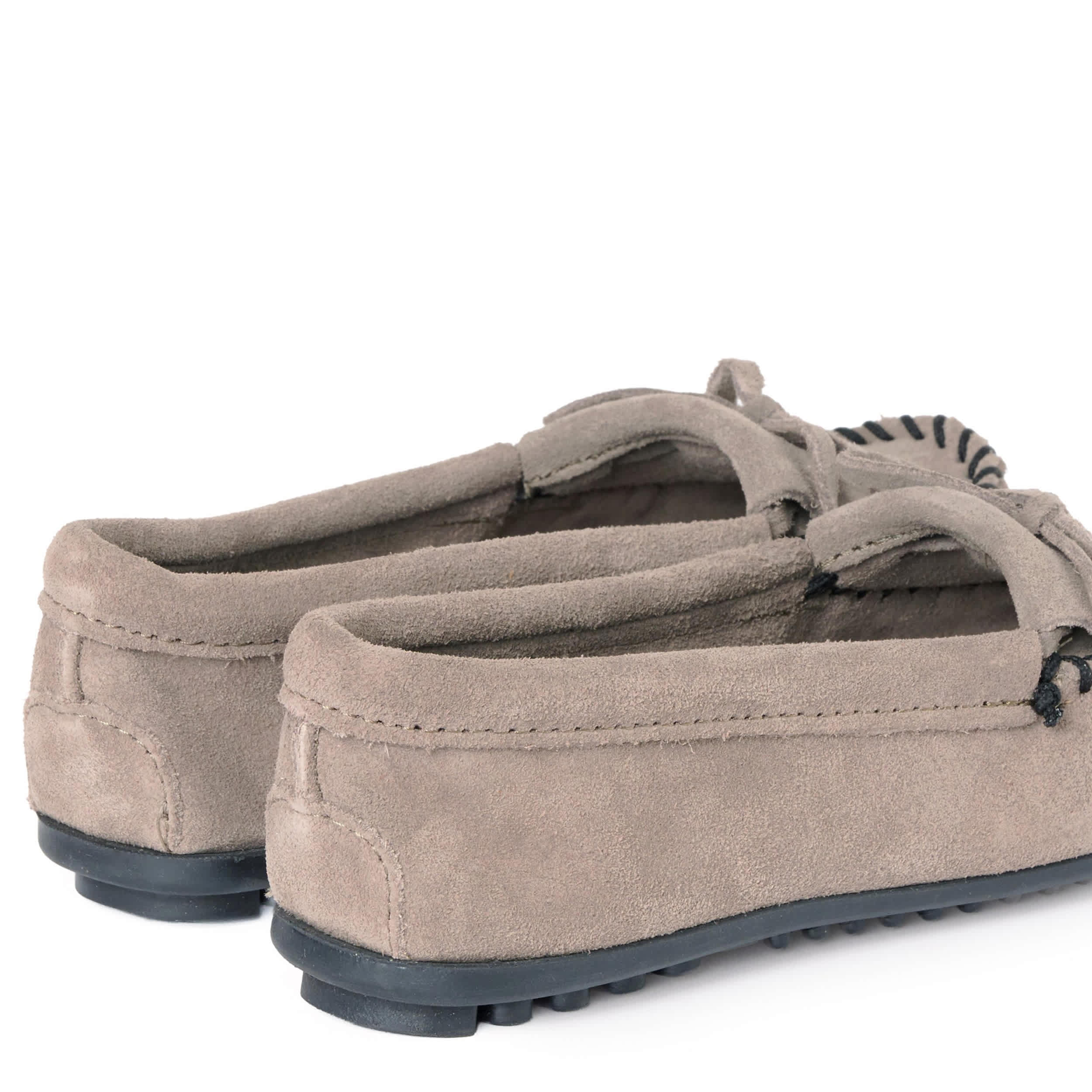 MINNETONKA-WOMENS KILTY LOAFER-GREY & 
