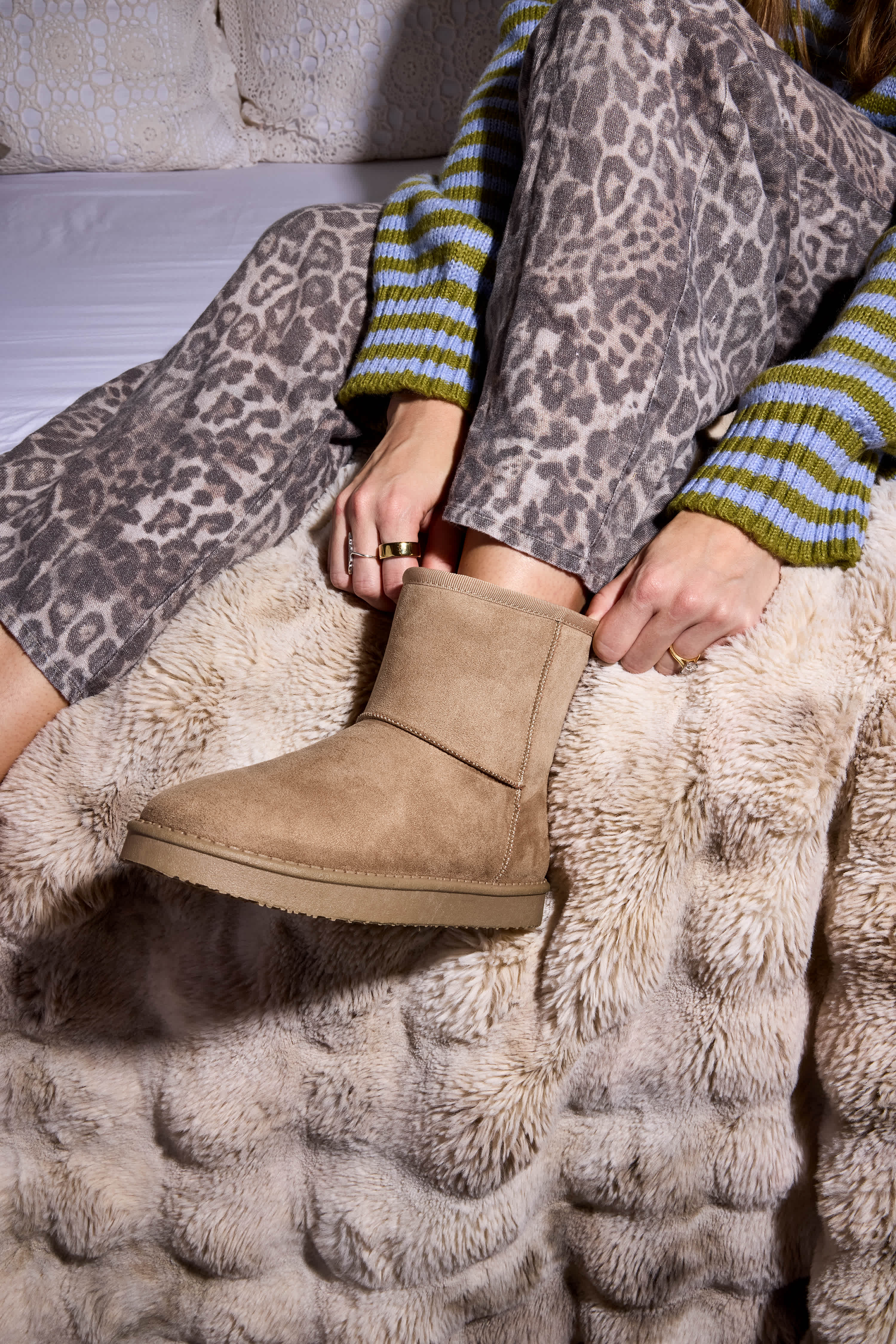 XAPPEAL-WOMENS NOEMI FUR BOOT-TAUPE & 