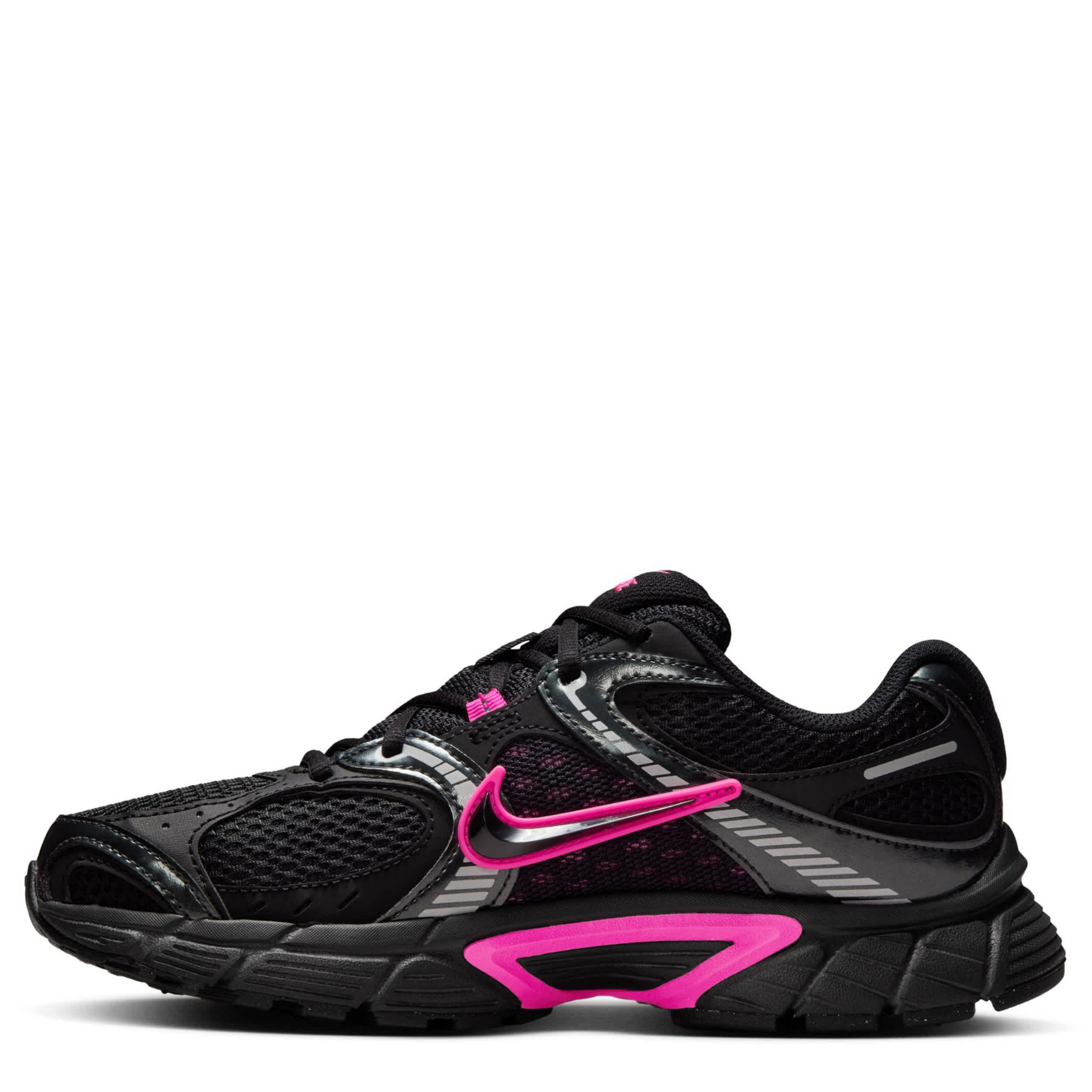 NIKE WOMENS V5 RNR SNEAKER - BLACK