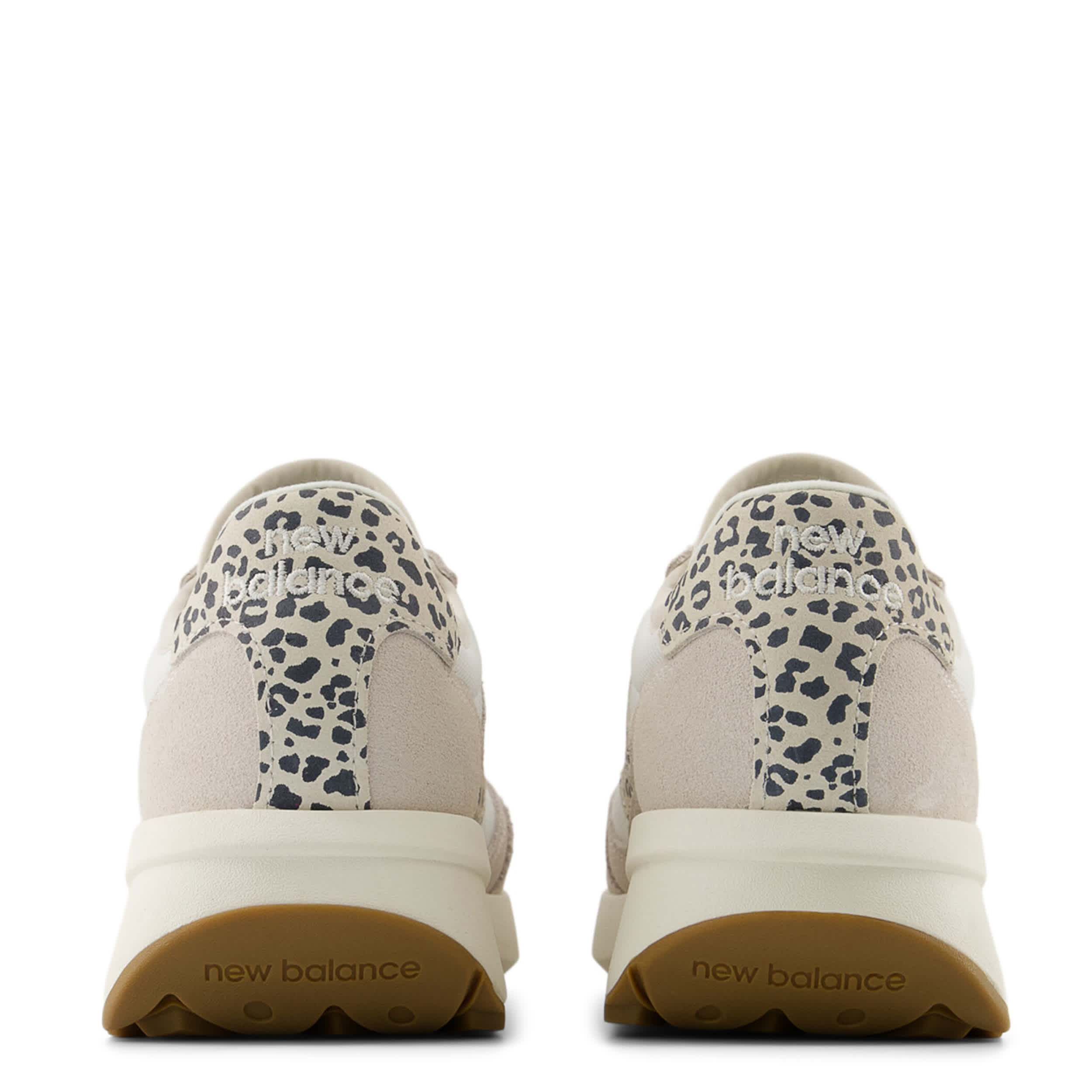 NEW BALANCE WOMENS 370 SNEAKER - OFF WHITE