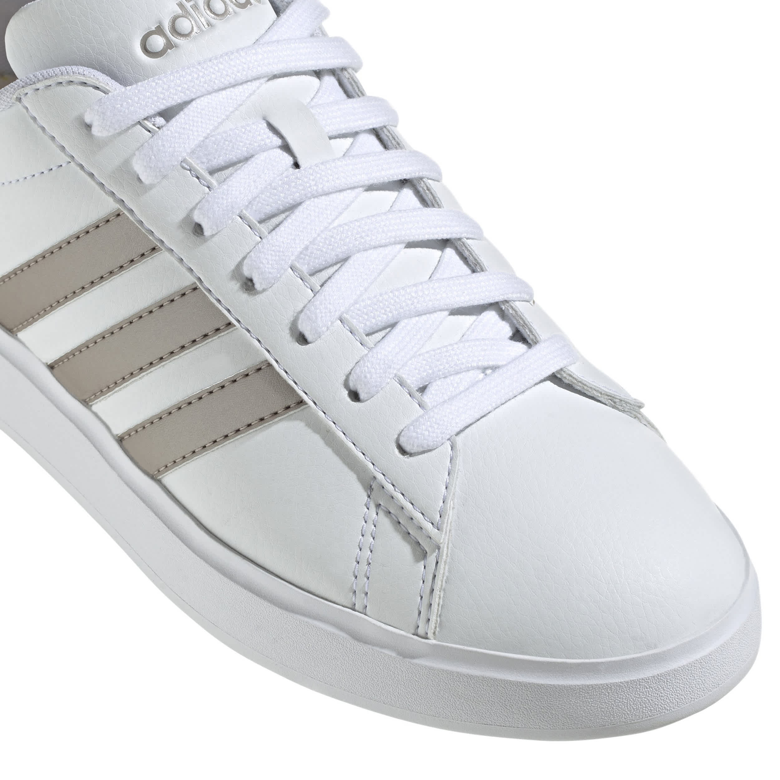 ADIDAS-WOMENS GRAND COURT 2.0 SNEAKER-WHITE & GREY