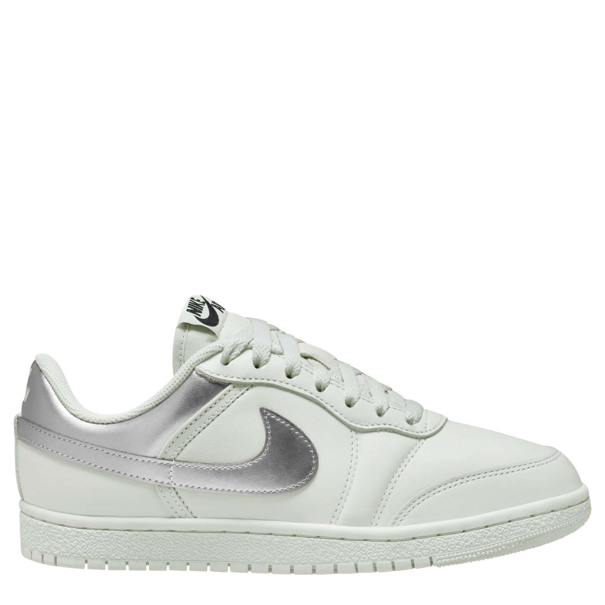 JORDAN-WOMENS SKYLINE LOW SNEAKER-WHITE & SILVER