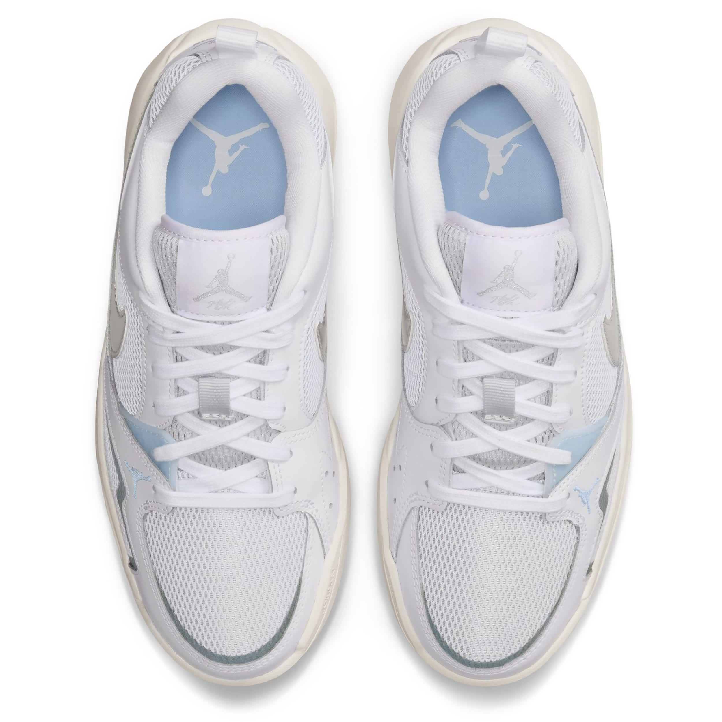 JORDAN-WOMENS CMFT ERA SNEAKER-WHITE & SILVER