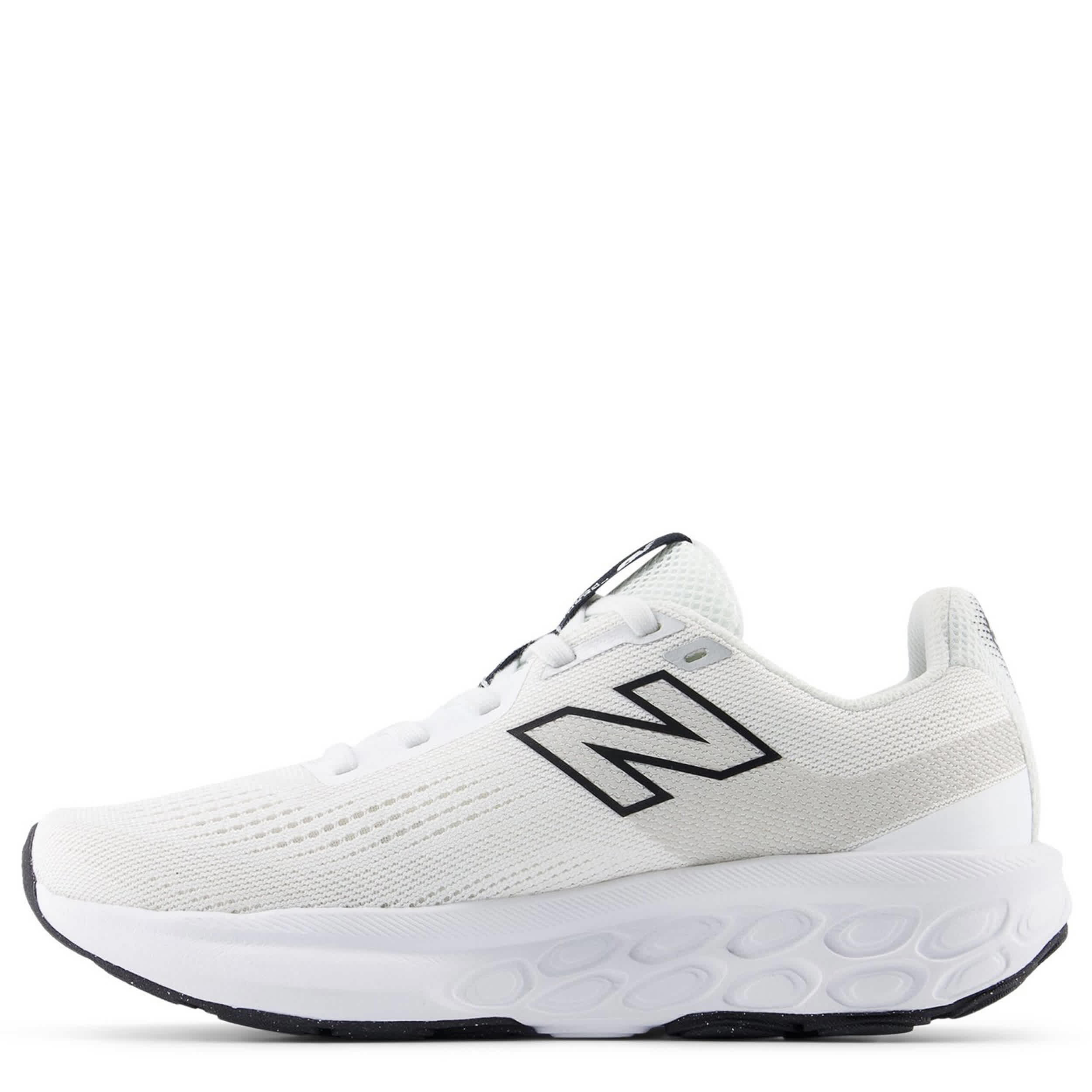 NEW BALANCE-WOMENS 520 V9 RUNNING SHOE-WHITE & BLACK