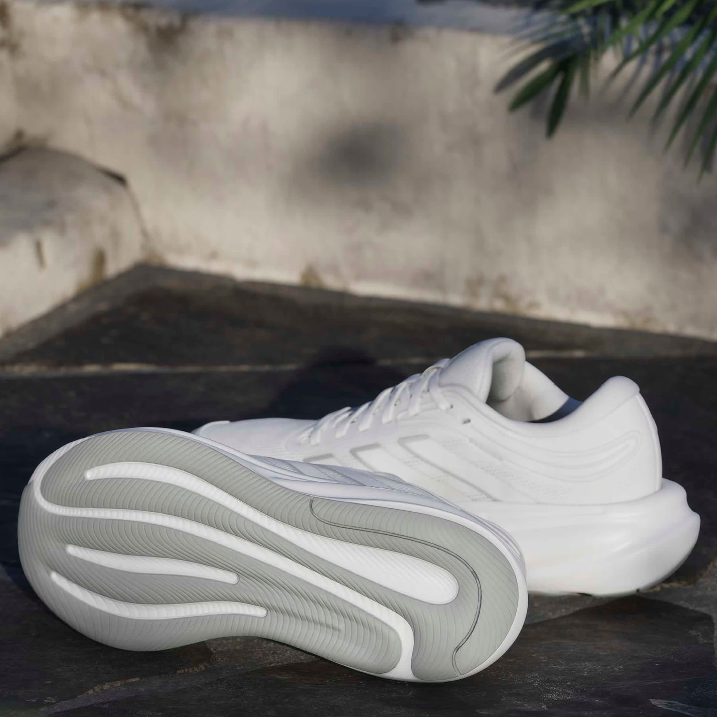 ADIDAS-WOMENS RESPONSE 2 RUNNING SHOE-WHITE & MED METALLIC