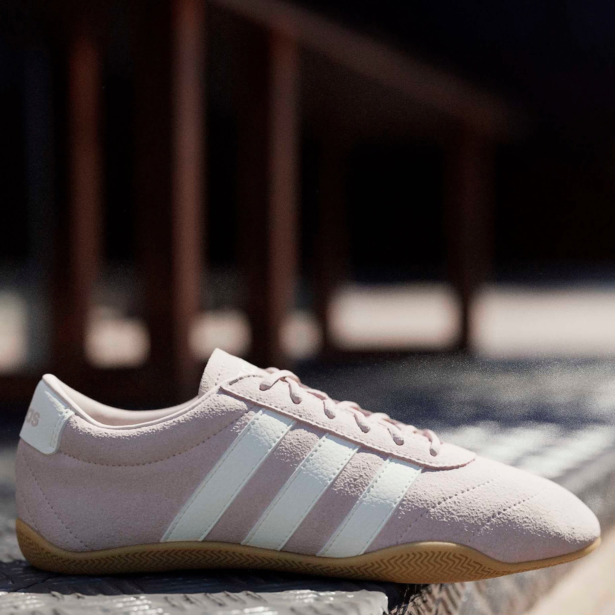 ADIDAS-WOMENS GRAND COURT LO-PALE PINK & OFF WHITE