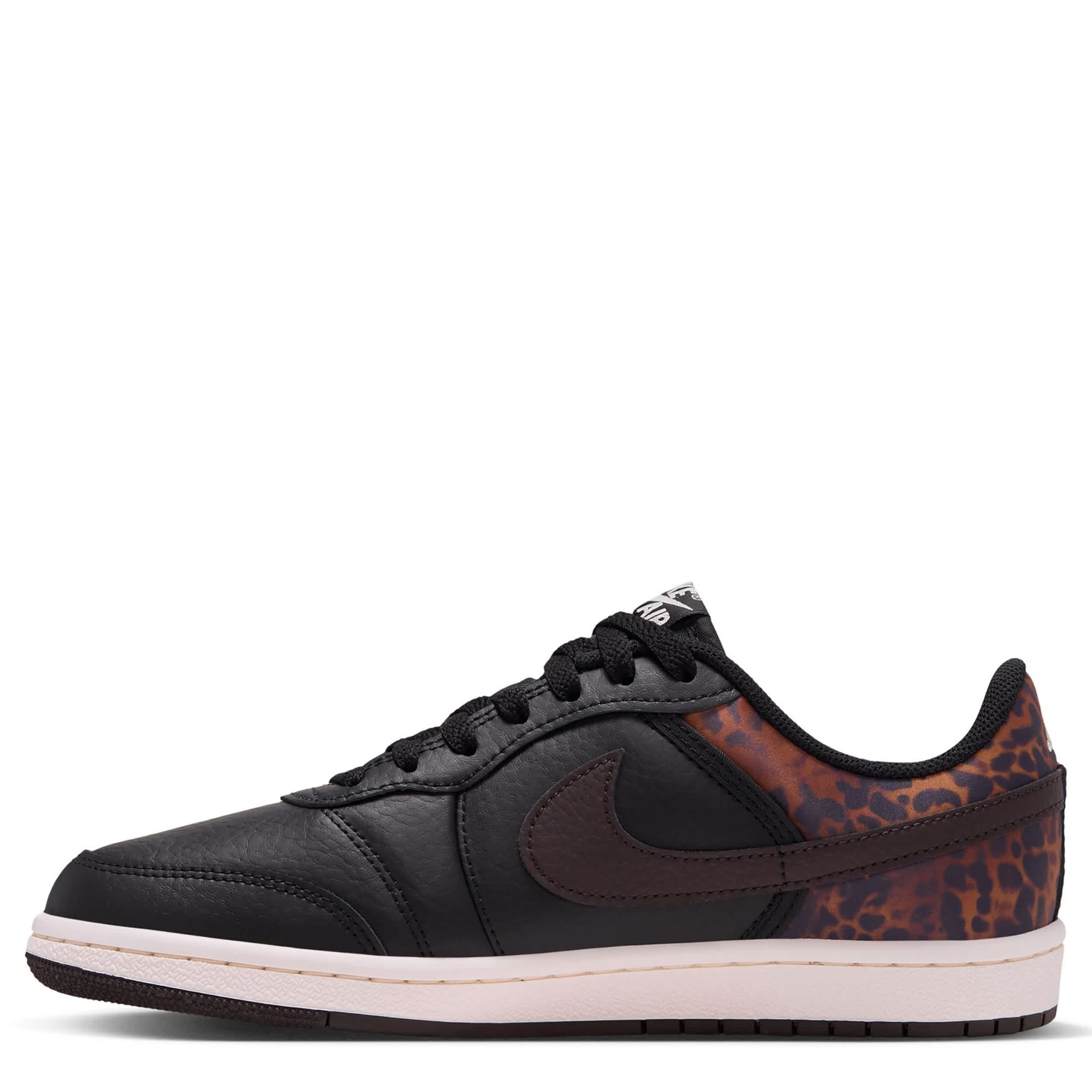 JORDAN-WOMENS SKYLINE LOW SNEAKER-LEOPARD & BLACK
