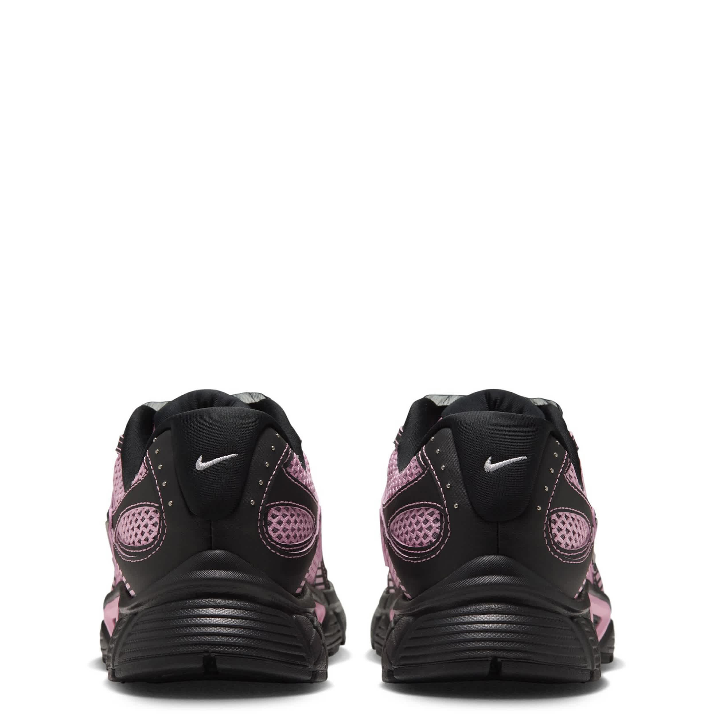 NIKE-WOMENS V5 RNR SNEAKER-BLACK & PINK