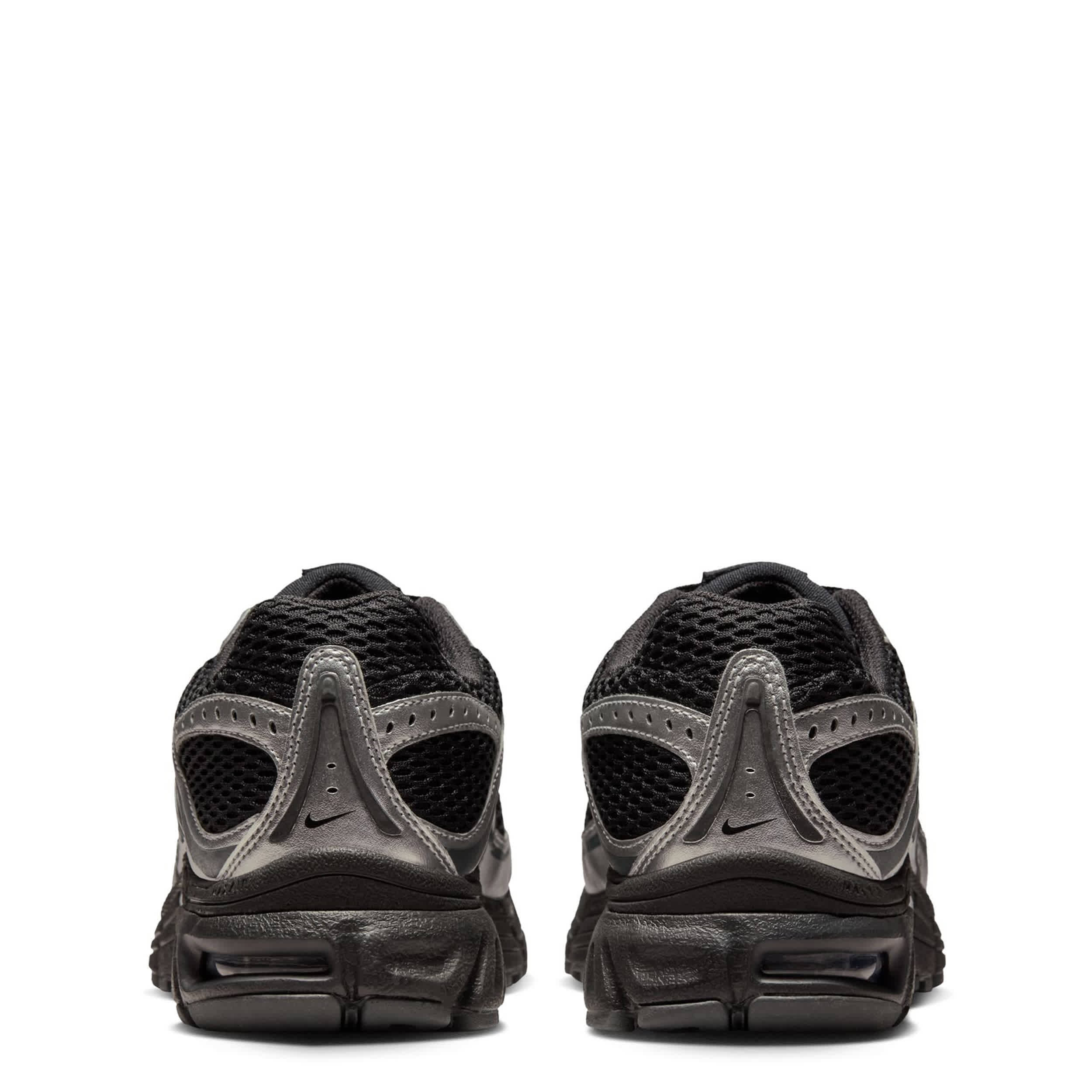 NIKE-WOMENS AIR MAX MOTO 2K SNEAKER-BLACK & SILVER