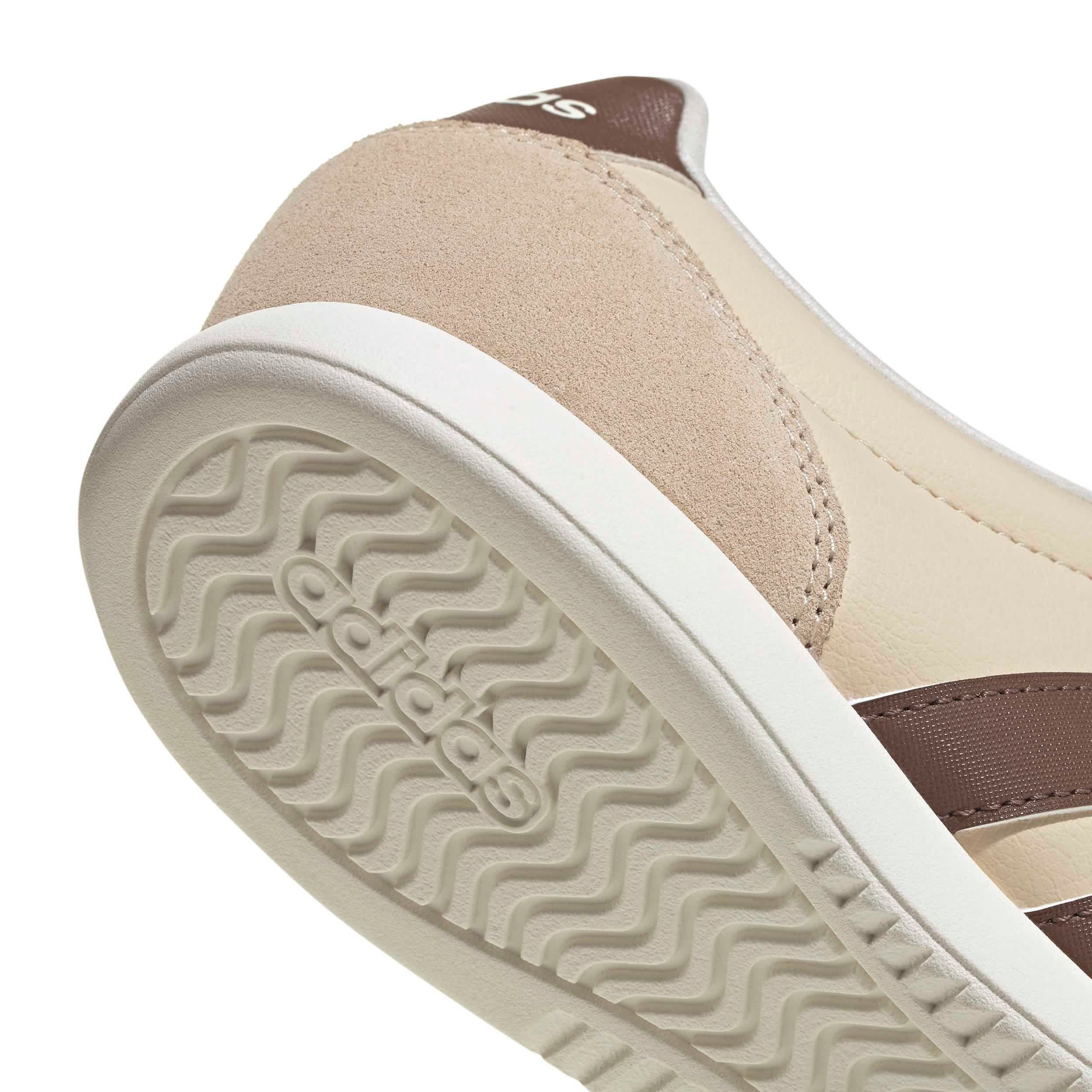 ADIDAS-WOMENS BARREDA LO SNEAKER-IVORY & BROWN