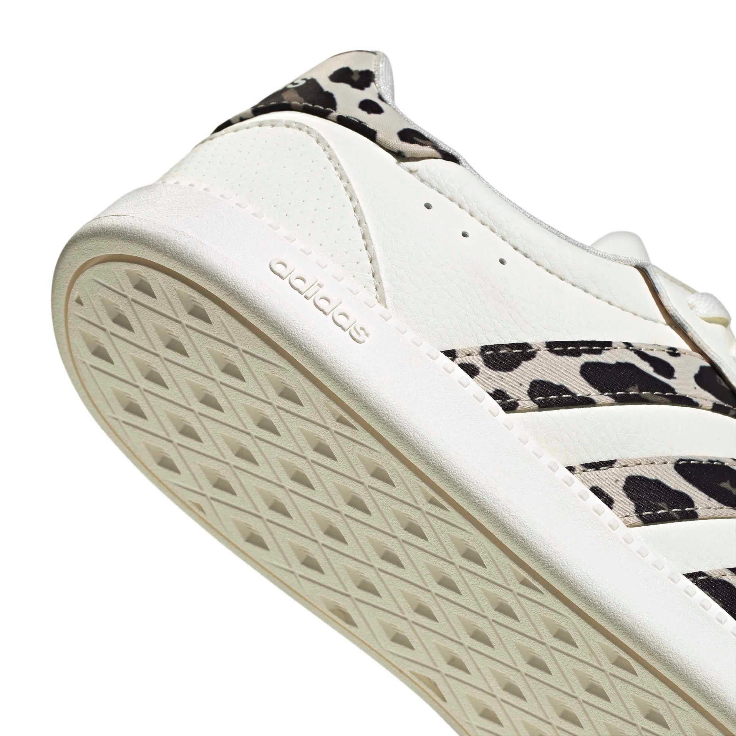 ADIDAS-WOMENS BREAKNET SLEEK SNEAKER-WHITE & IVORY