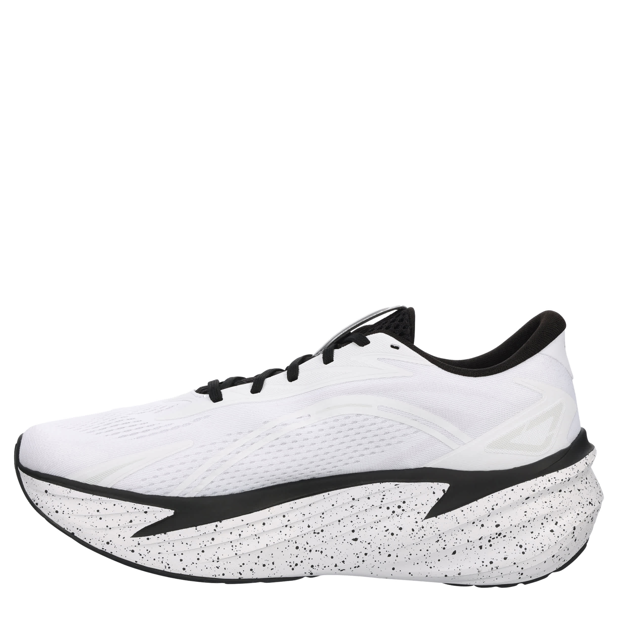 PUMA-MENS MAXIMA PRO RUNNING SHOE-WHITE & BLACK