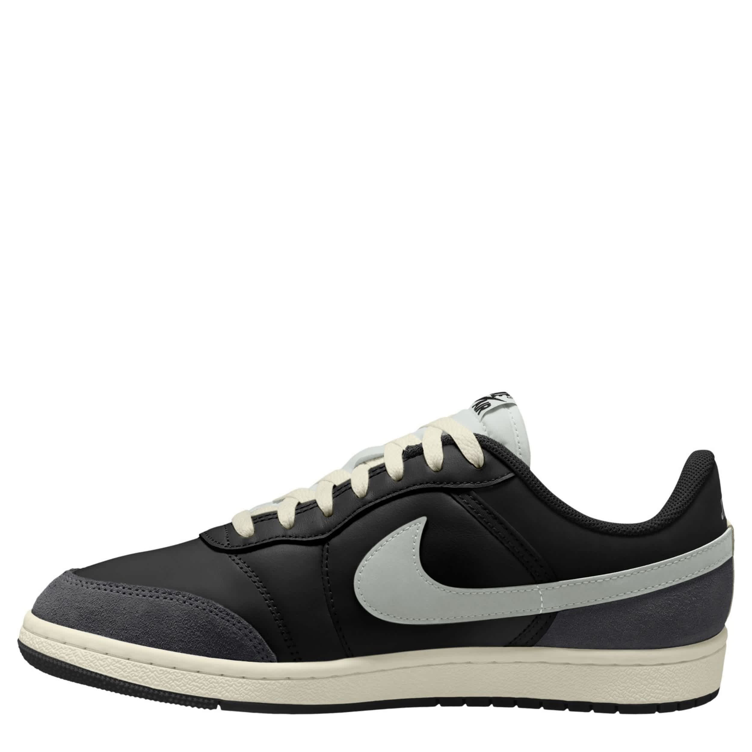JORDAN-MENS SKYLINE LOW SNEAKER-BLACK & WHITE