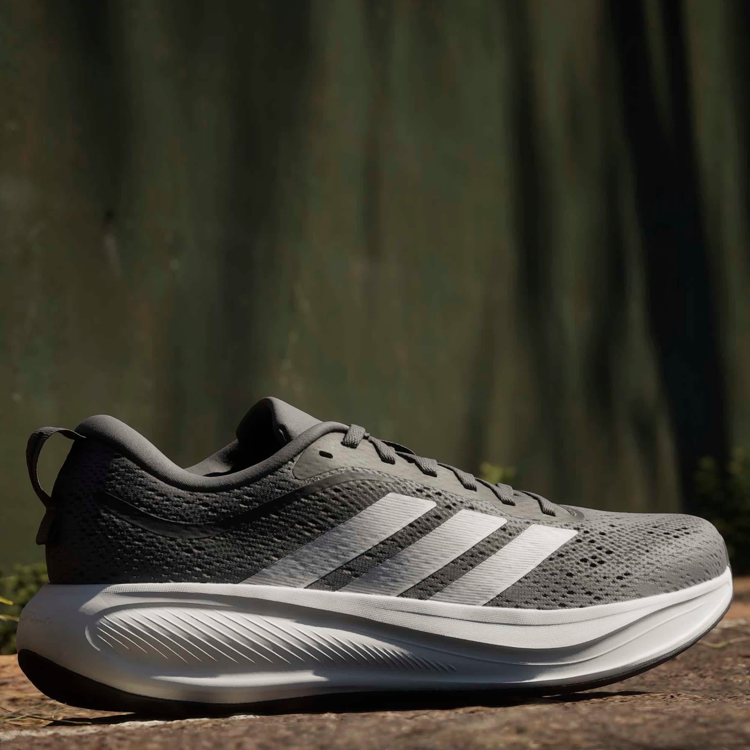 ADIDAS-MENS RESPONSE PACE RUNNING SHOE-BLACK & WHITE