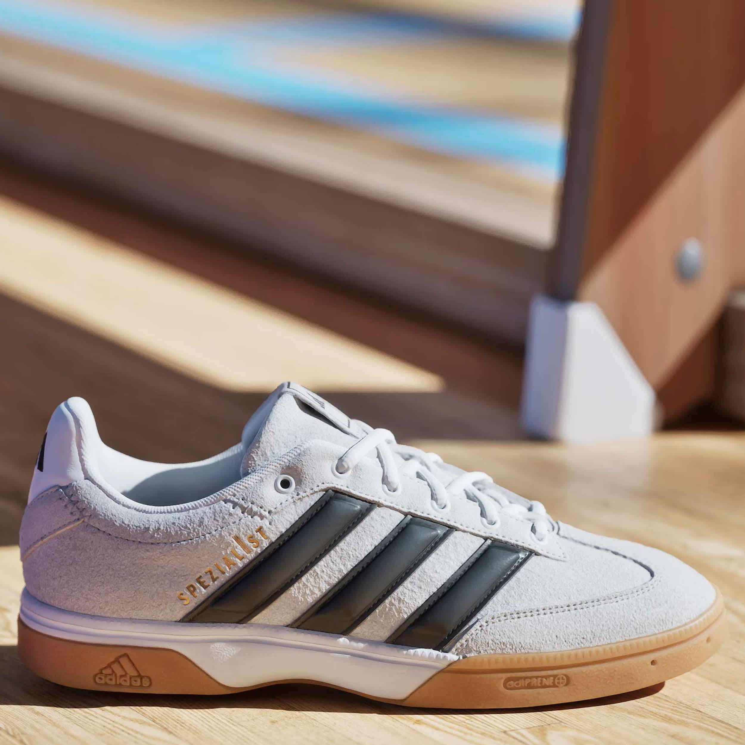 ADIDAS-MENS SPEZIALIST INDOOR VOLLEYBALL SHOES-WHITE & BLACK