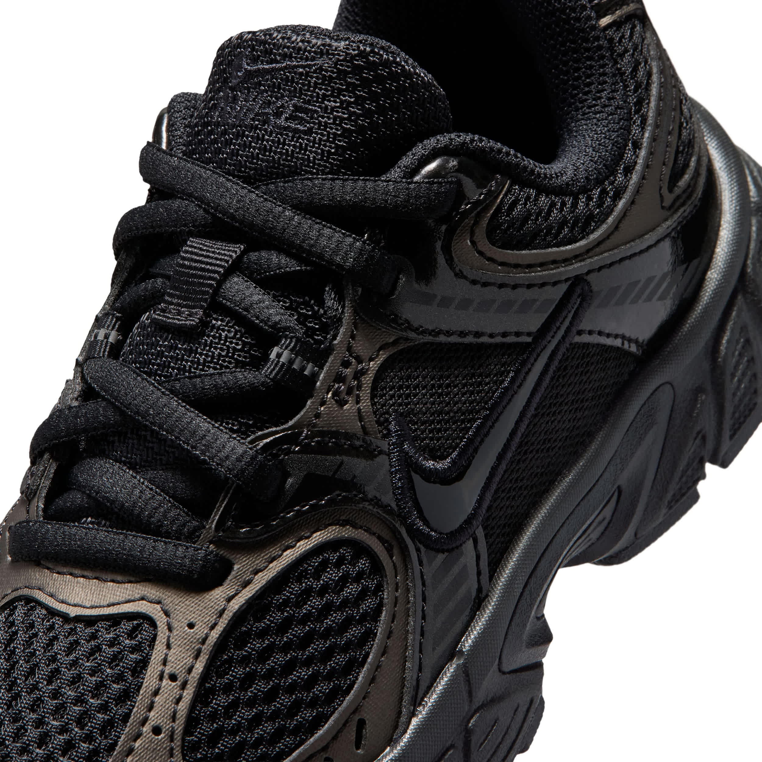 NIKE-BOYS LITTLE KID V5 RNR SNEAKER-BLACK & BLACK