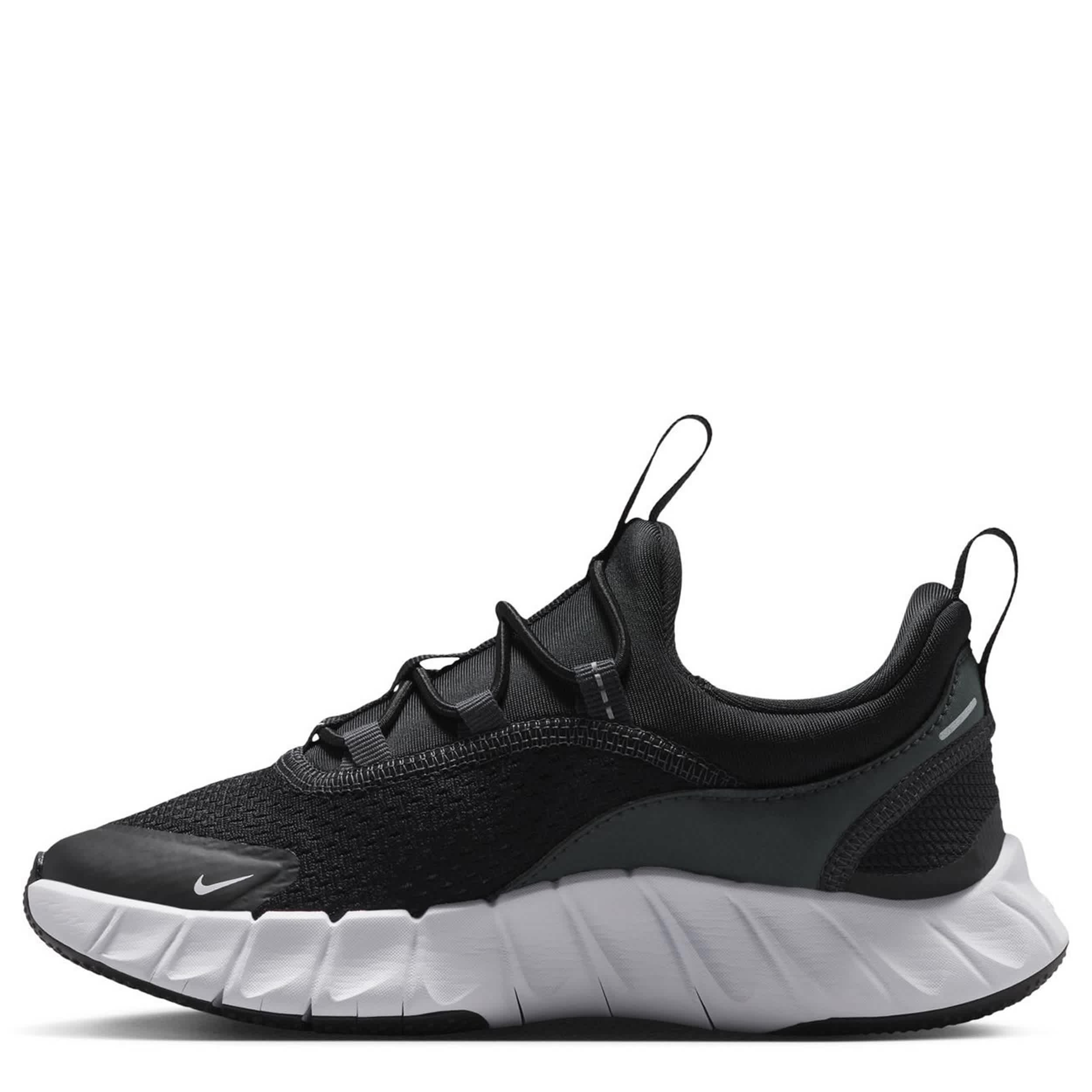 NIKE-BOYS LITTLE KID FREE RIDE RUNNING SHOE-BLACK & WHITE