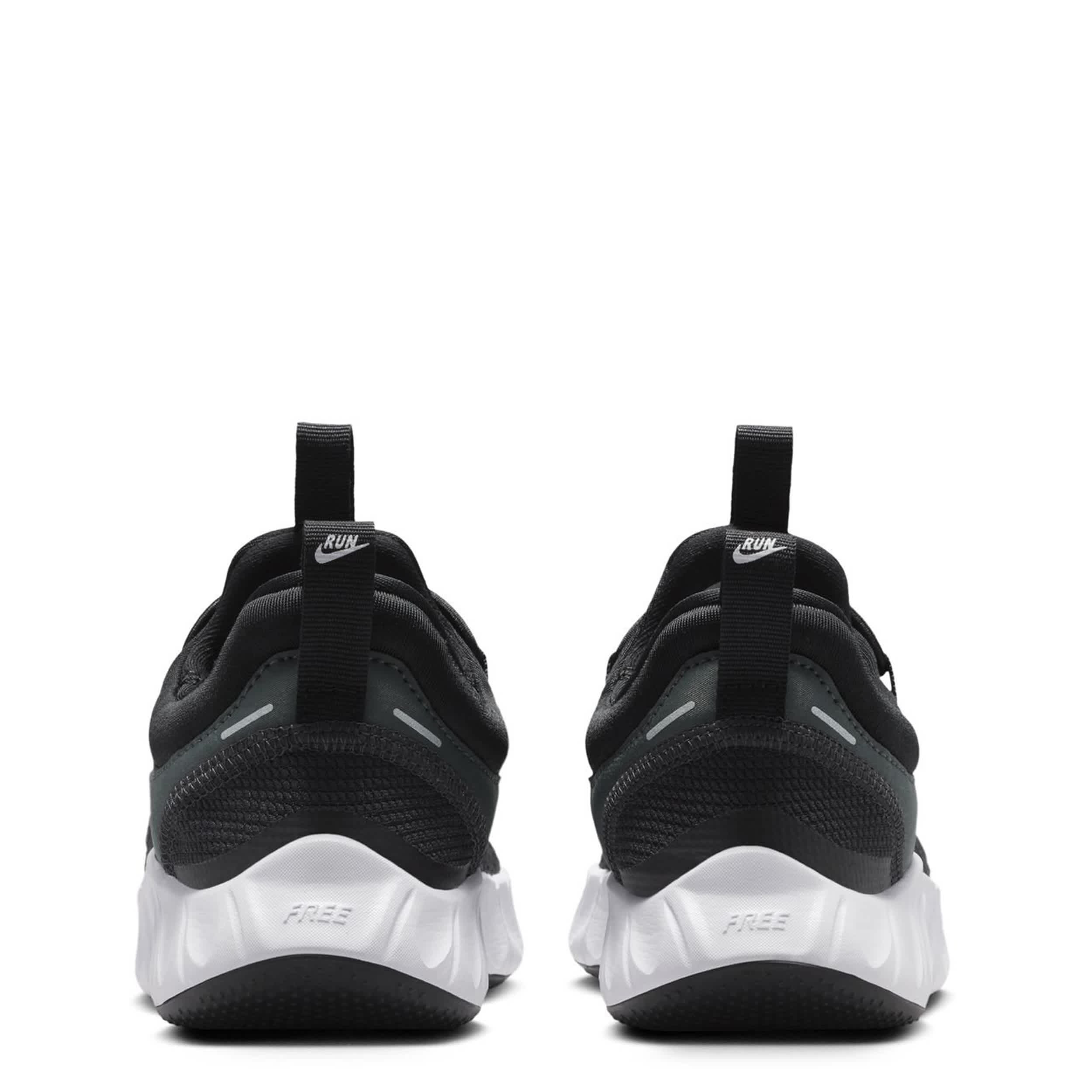 NIKE-BOYS LITTLE KID FREE RIDE RUNNING SHOE-BLACK & WHITE