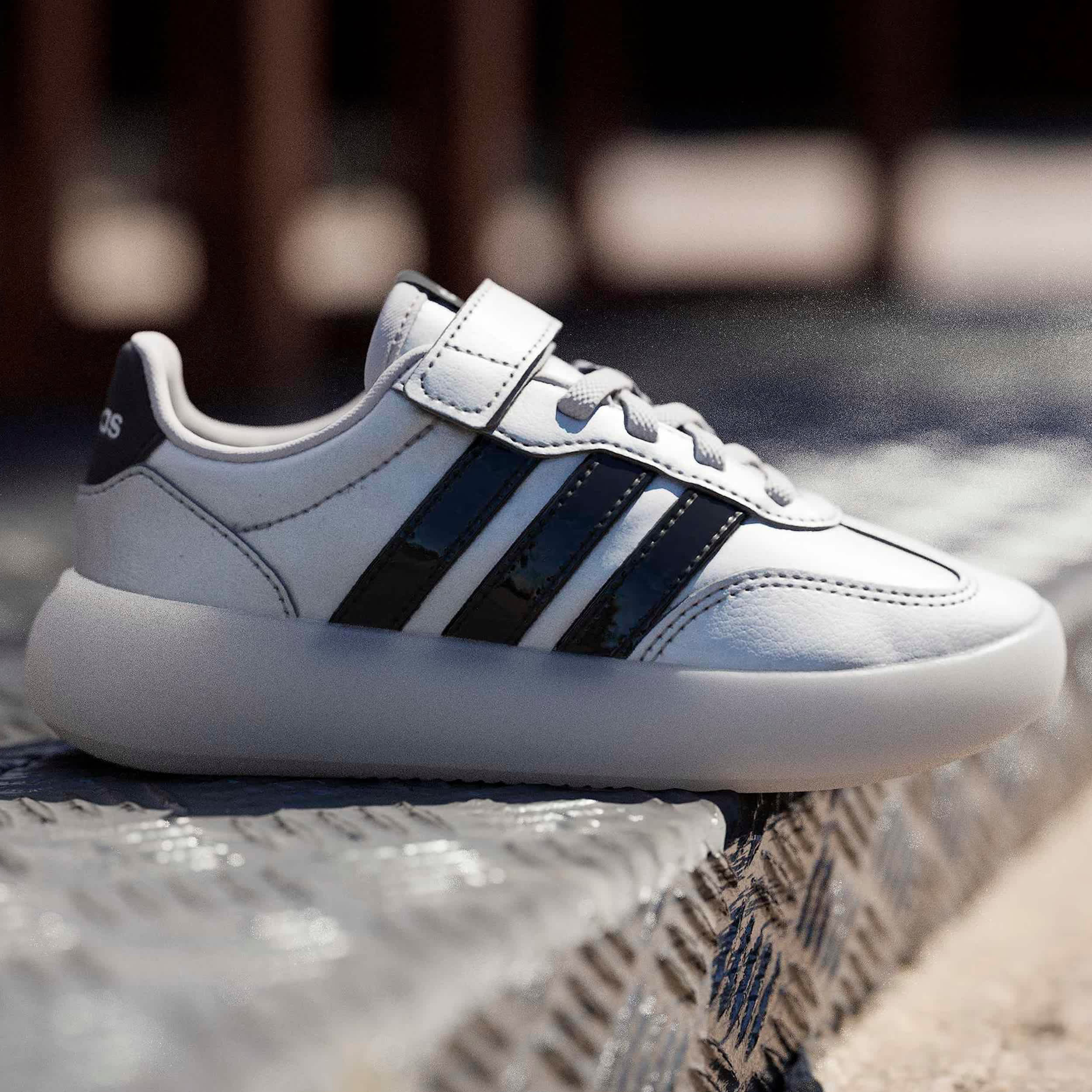 ADIDAS-GIRLS LITTLE KID BARREDA DECODE SNEAKER-SILVER & BLACK