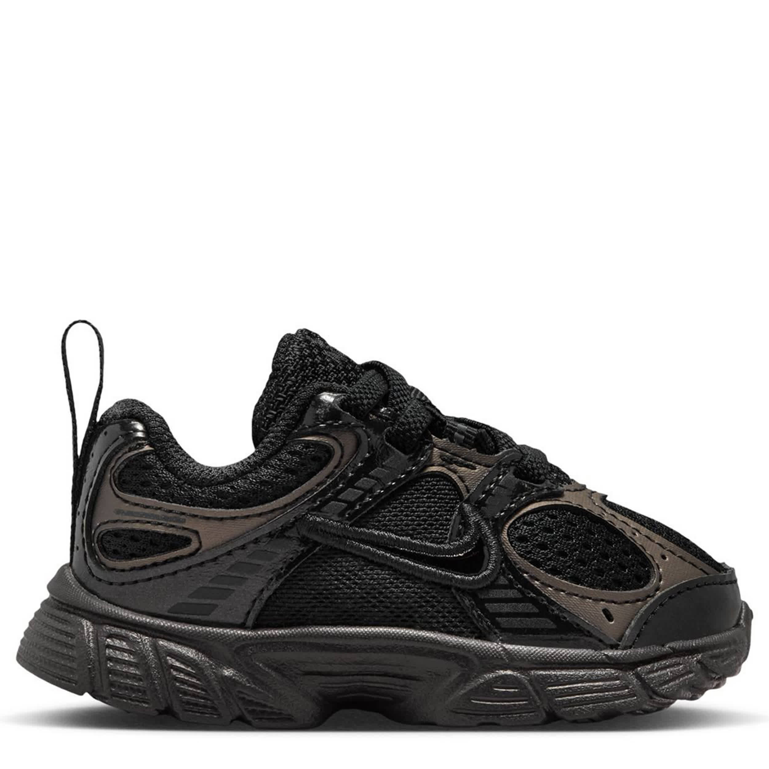NIKE-BOYS INFANT-TODDLER V5 RNR SNEAKER-BLACK & BLACK
