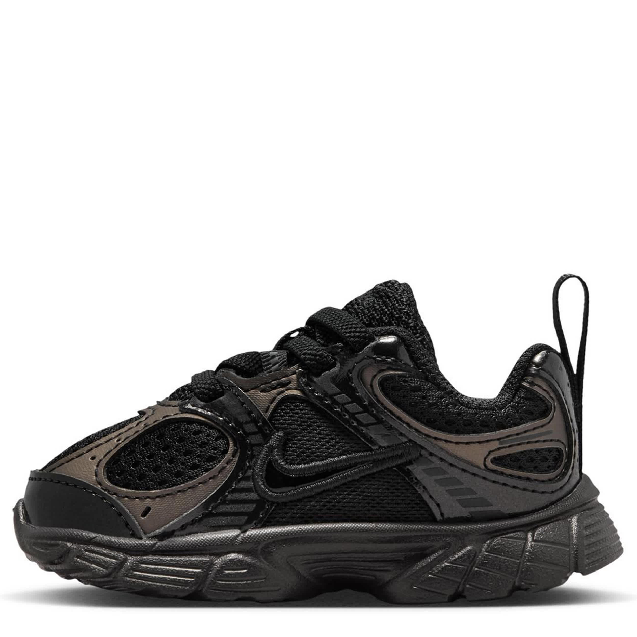 NIKE-BOYS INFANT-TODDLER V5 RNR SNEAKER-BLACK & BLACK