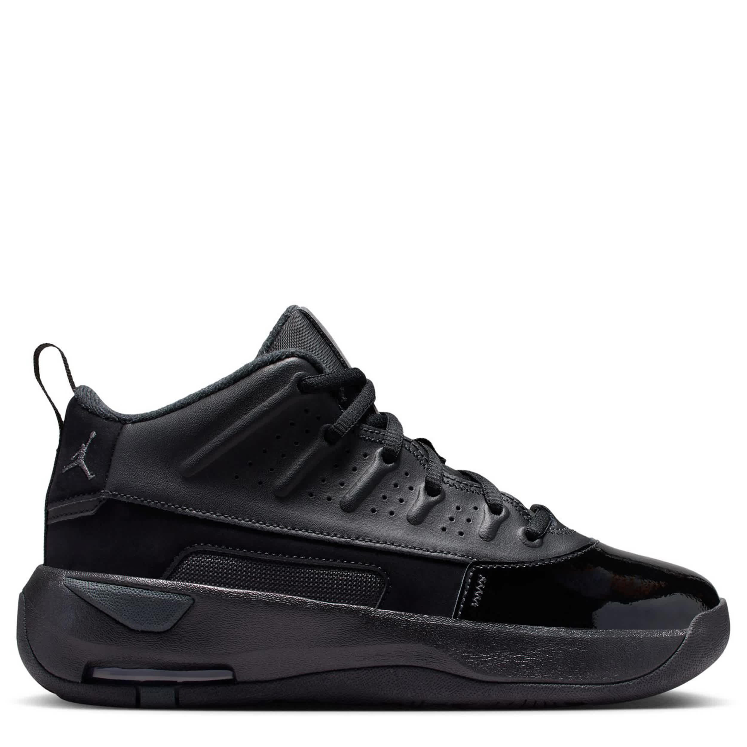 JORDAN-BOYS BIG KID MAX AURA 7 SNEAKER-BLACK & DARK GREY