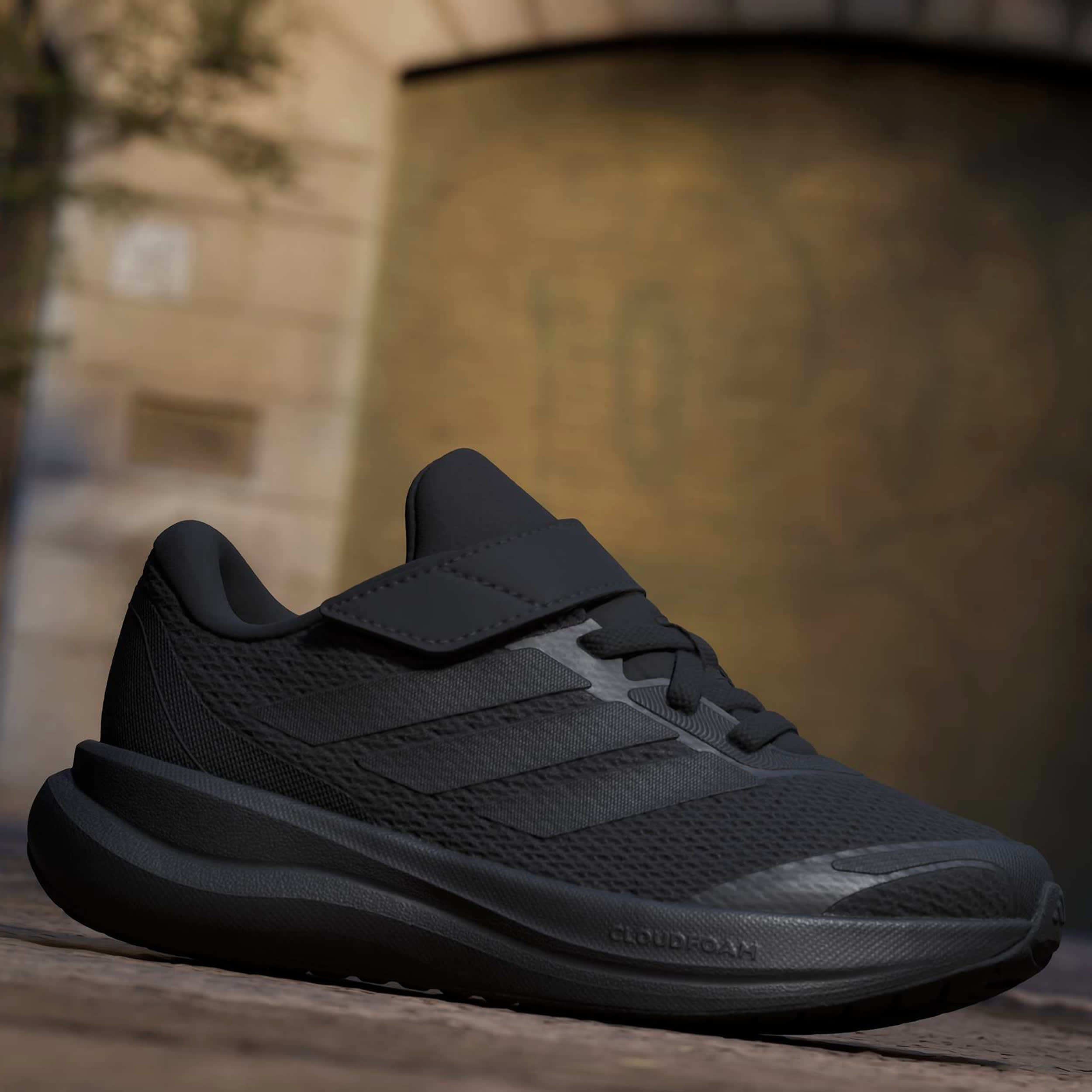 ADIDAS-BOYS LITTLE KID RUNFALCON 6 RUNNING SHOE-BLACK & 