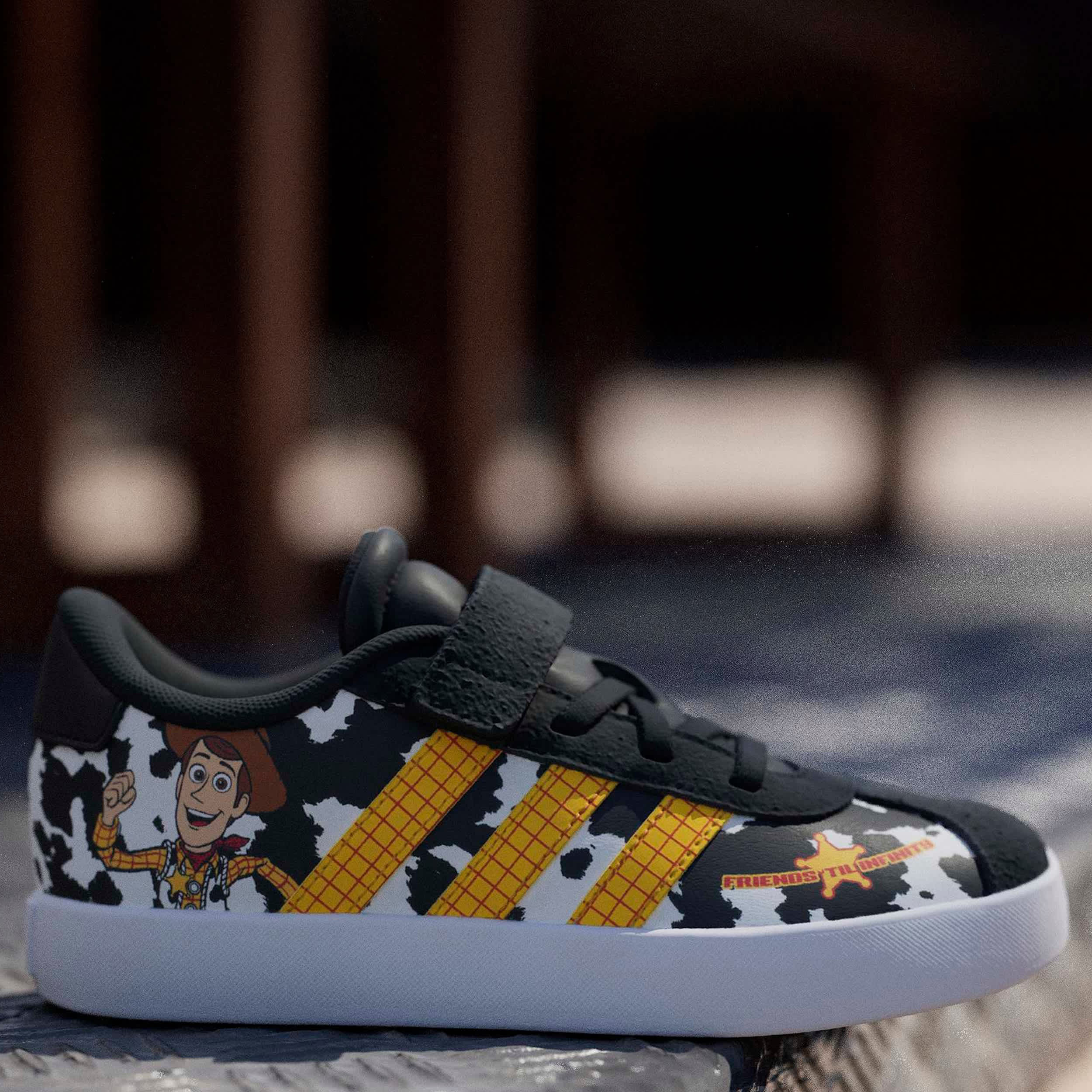 ADIDAS-BOYS LITTLE KID VL COURT 3.0 SNEAKER-WHITE & 