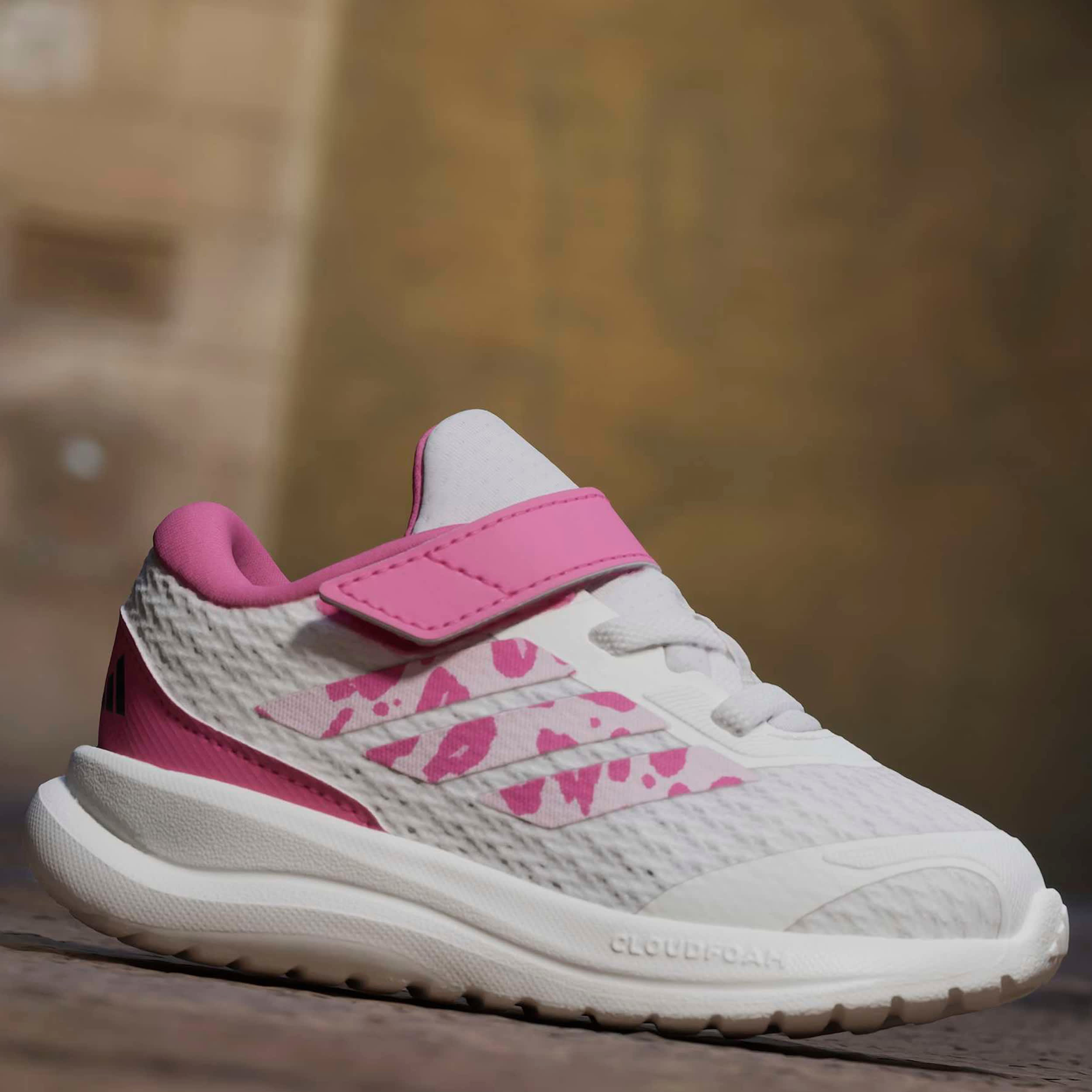 ADIDAS-GIRLS TODDLER RUNFALCON 6 SNEAKER-WHITE & PINK