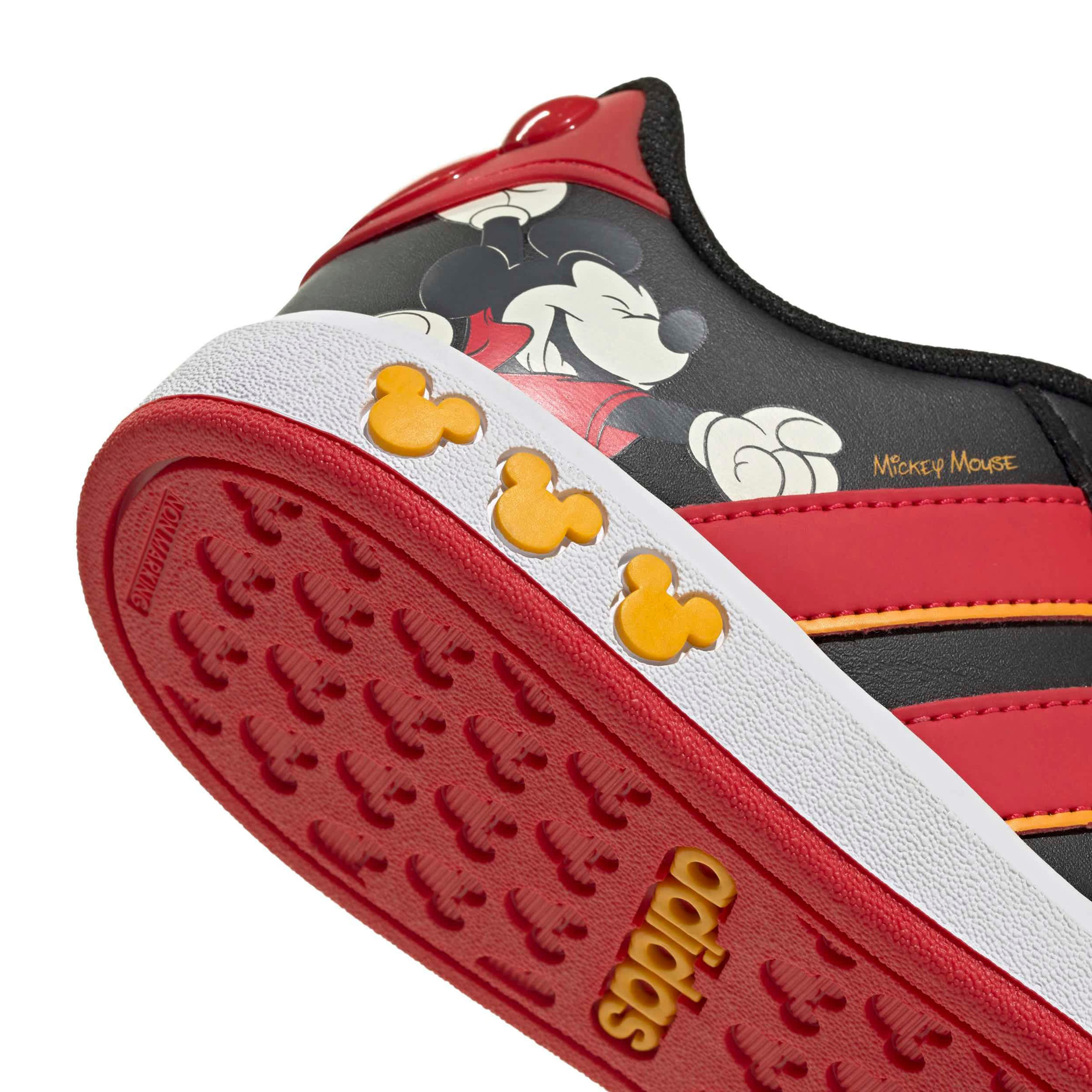 ADIDAS-BOYS LITTLE-BIG KID GRAND COURT SNEAKER-BLACK & RED