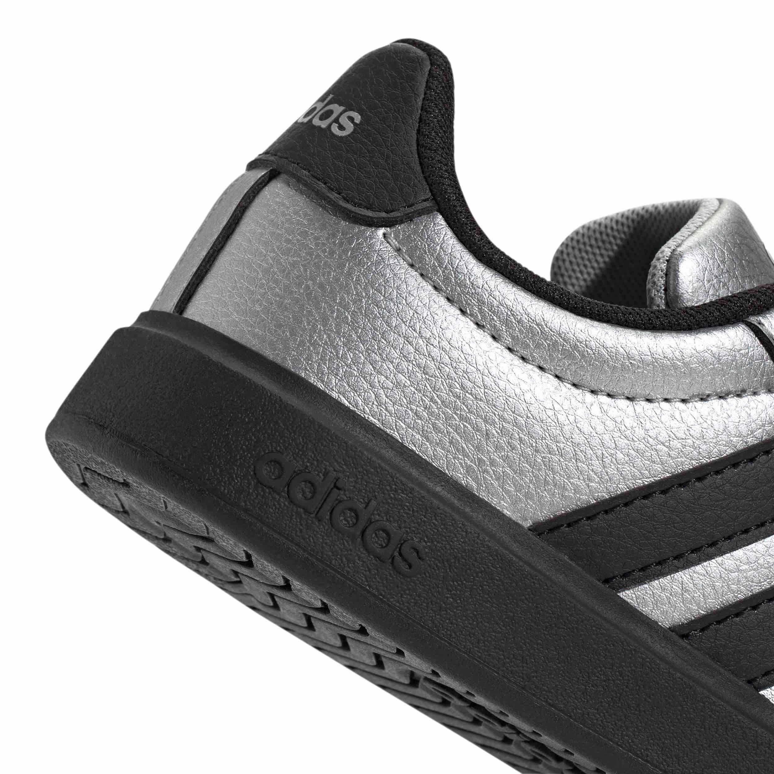 ADIDAS-BOYS LITTLE KID STREETTALK SNEAKER-SILVER & BLACK