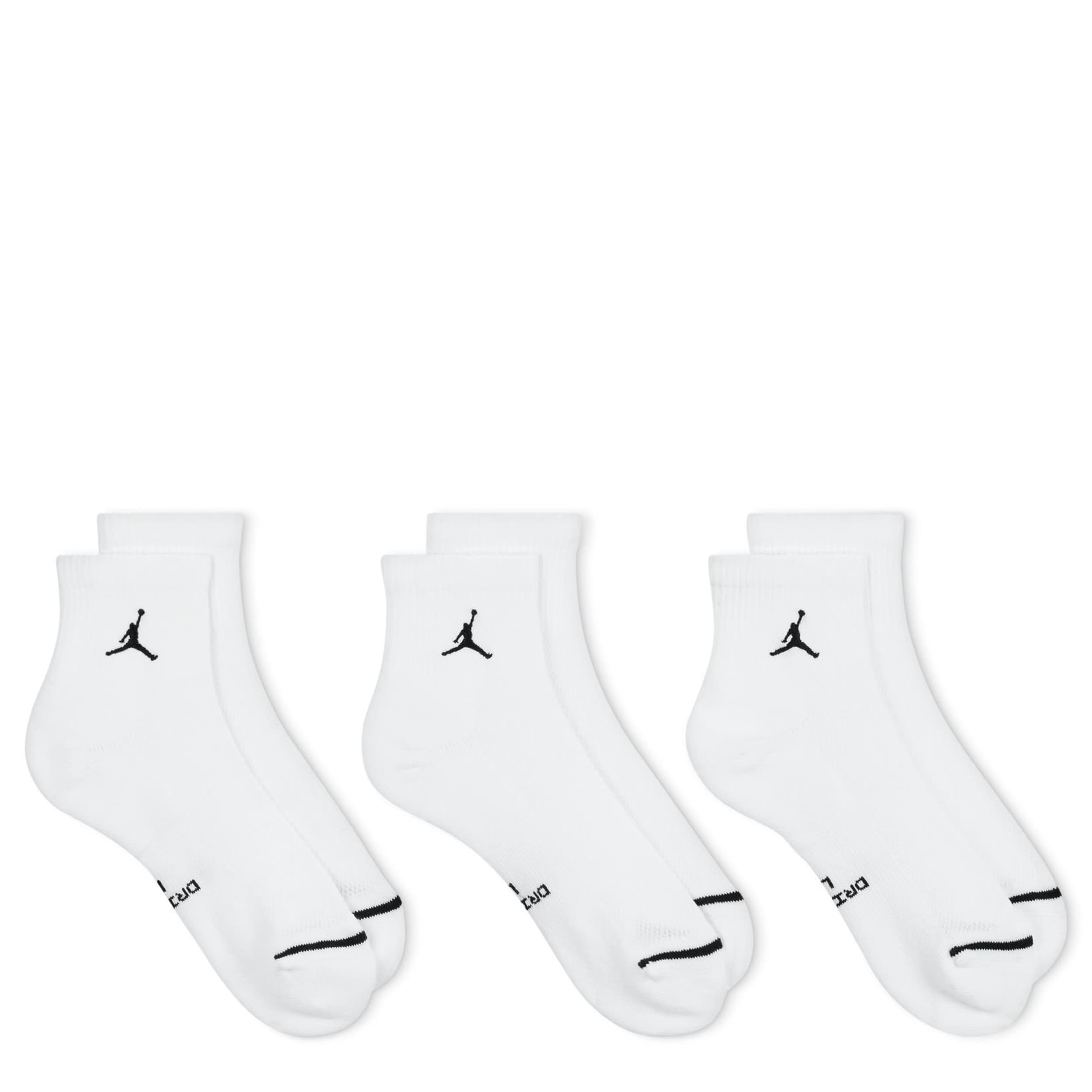 JORDAN-MENS LARGE QUARTER SOCKS 3 PAIRS-WHITE & 