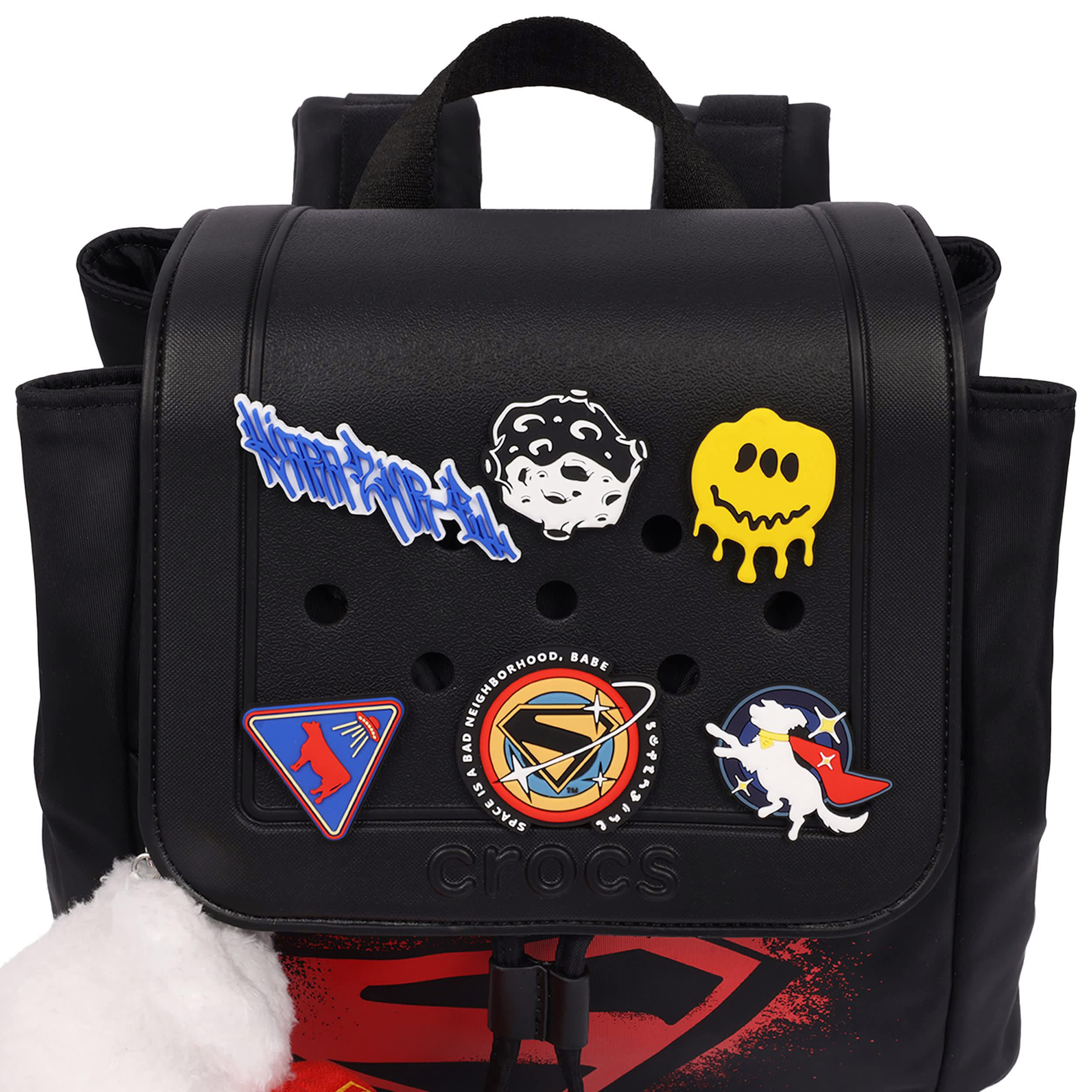 CROCS-UNISEX SUPERGIRL BACKPACK WITH KRYPTO PLUSH-BLACK & MULTICOLOR