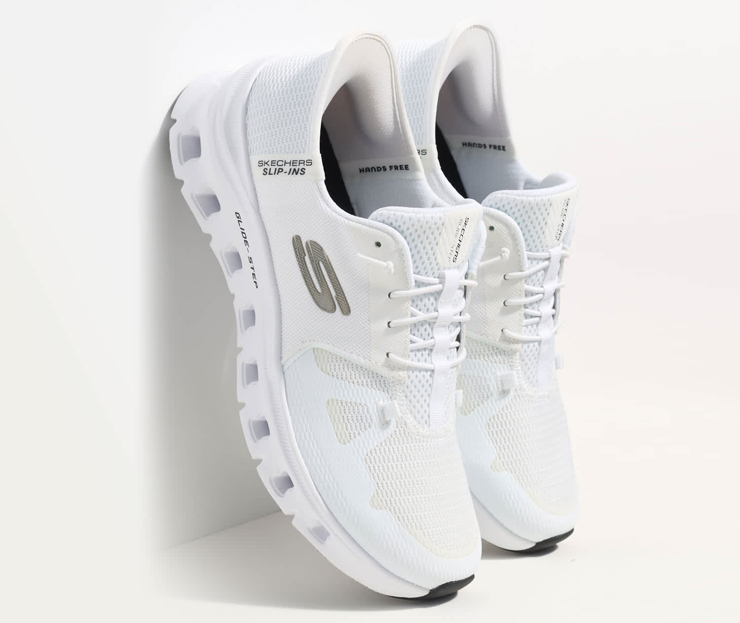 https://assets.rackroomshoes.com/image/upload/q_auto%2Cf_auto/ecomm/events/2025/bts/blp/20250709-skechers-cb--womens.jpg