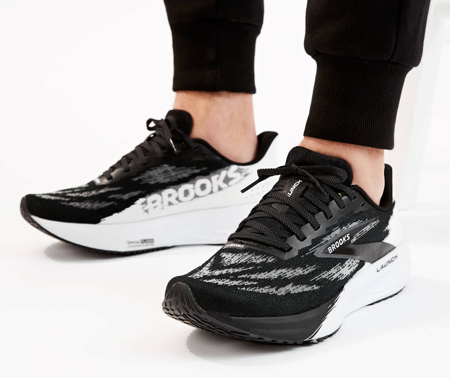 Brooks men's running shoes. Brooks Transmit 3 Men's Running Shoe.