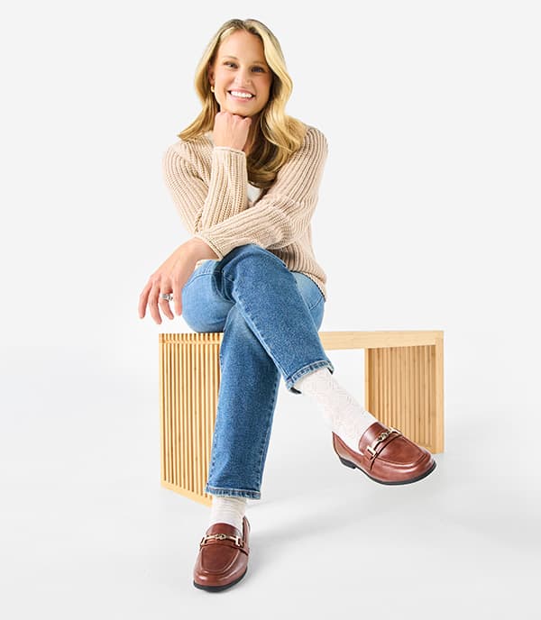 CASUAL SHOES