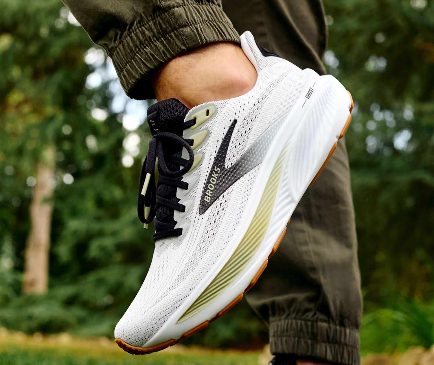 Brooks men's running shoes. Brooks Mens Trace 4 Running Shoe.