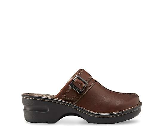 Eastland Mae Womens Round Closed Toe Clogs, 7 1/2 Medium, Brown