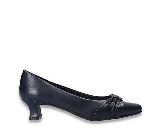 Womens Easy Street Waive Classic Pumps