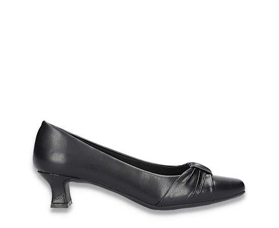 Womens Easy Street Waive Classic Pumps