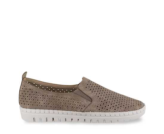 Easy Street Fresh Womens Sneakers, 5 1/2 Medium, White