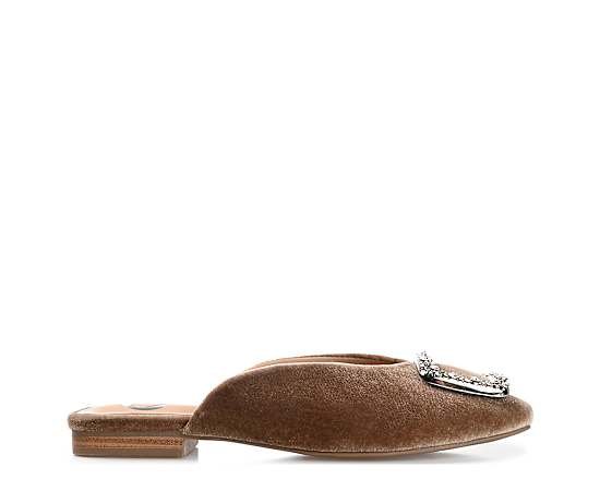 Journee Collection Womens Sonnia Flat - Tan - Size 6