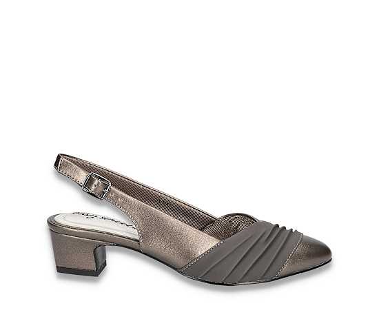 Easy Street Womens Bates Pump