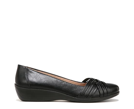 LifeStride Women's Incredible Slip On Ballet Flats - Black Faux Leather