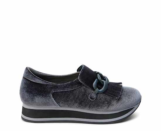WOMENS BESS SNEAKER