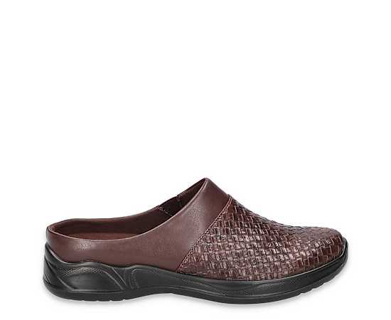 Easy Street Janalee Womens Round Closed Toe Mules, 9 1/2 Medium, Brown
